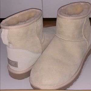 UGG BOOTS